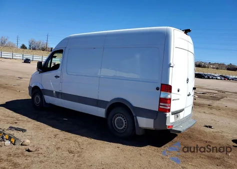 2015 Mercedes-Benz Sprinter 2500 z USA, uszkodzony, nr VIN WD3PE7DC7F5983214